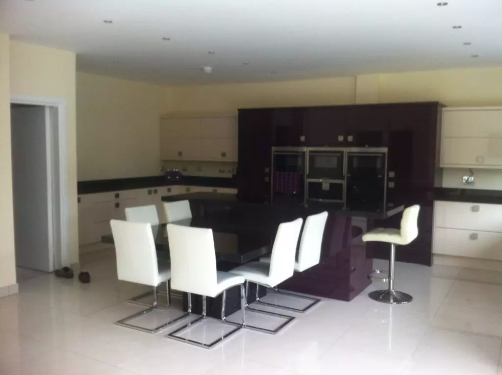 Kitchen refurbisment from Roofer & Builder