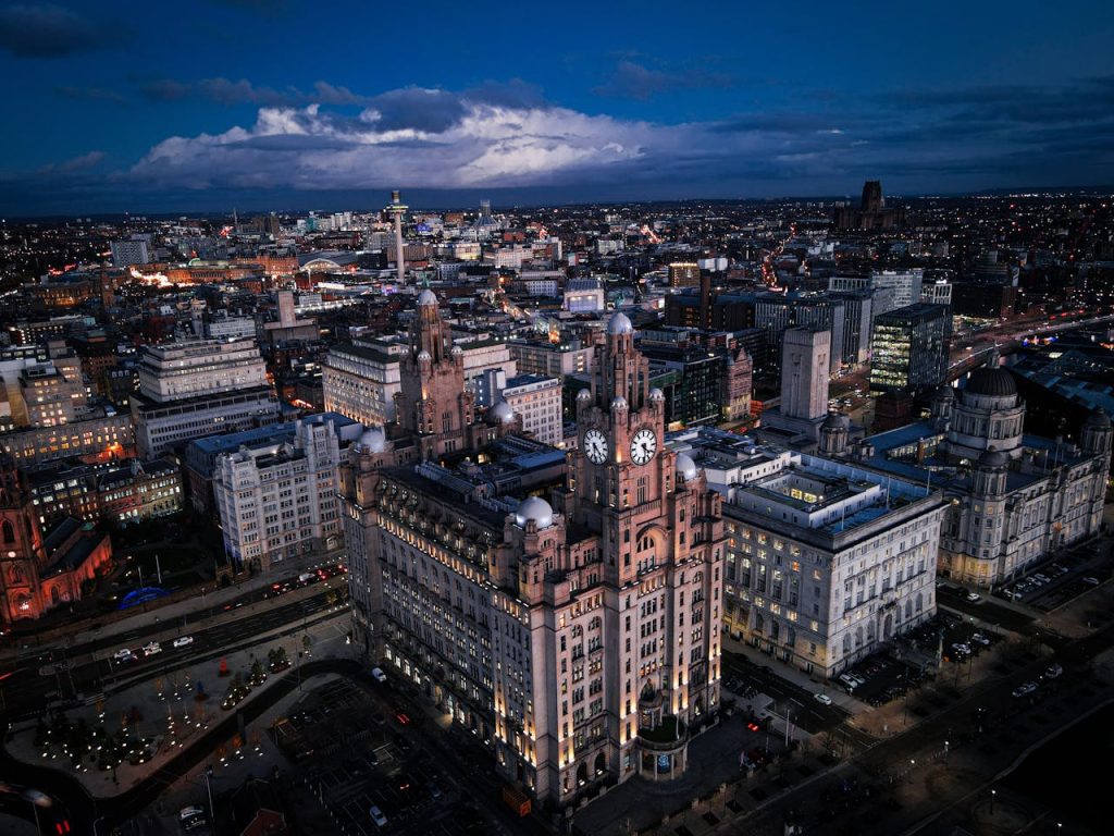 Roofers in Liverpool City Centre